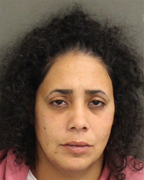  MELANIE MUNIZROSA Photo Image