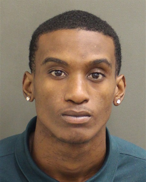  TAVIUS QUE STEPHEN Photo Image