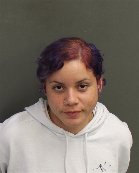  CAROLYN GIL Photo Image