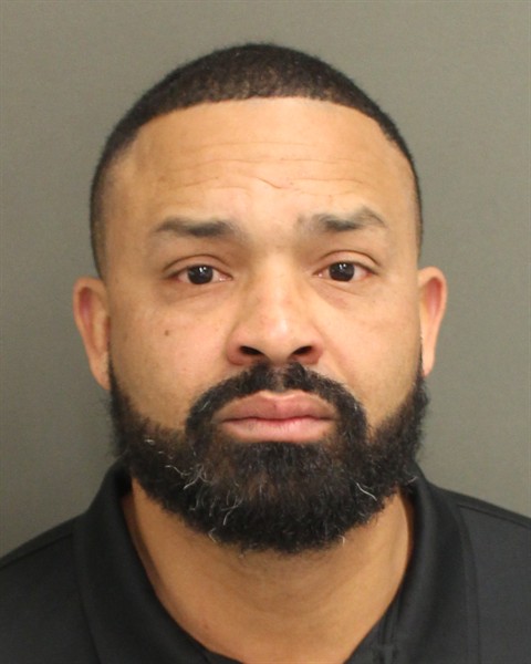  VICTOR MANUEL JR PIZARRO Mugshot / County Arrests / Orange County Arrests