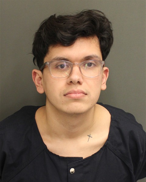  VICTOR MANUEL URZUAAMADOR Photo Image