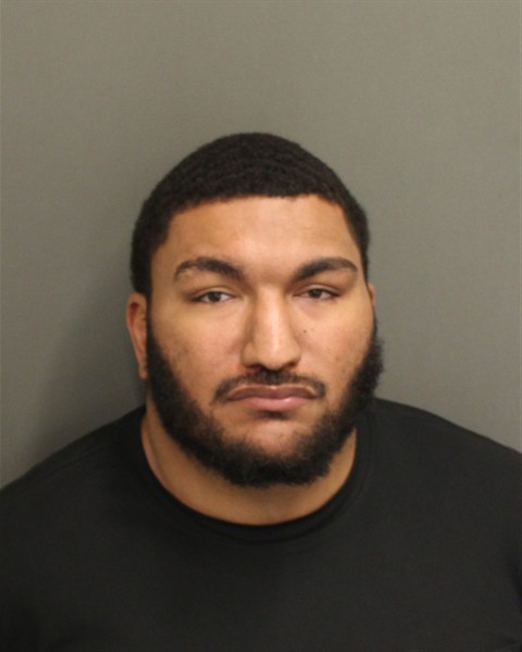  OMAUR GONZALEZ Photo Image