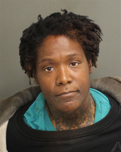  LATRISHA CHANISE ROBINSON Mugshot / County Arrests / Orange County Arrests