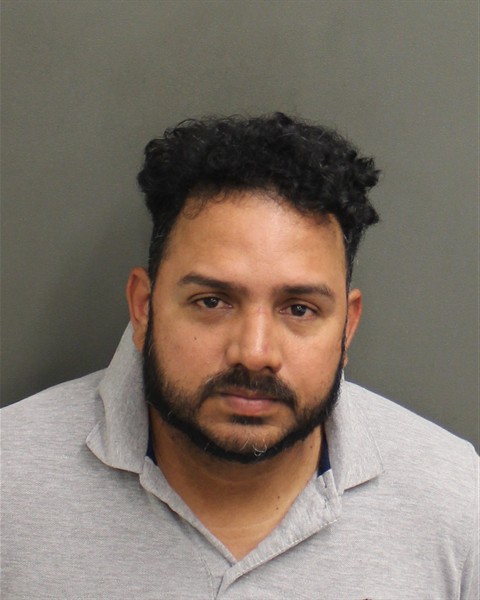  CARLOS ALBERTO GUTIERREZPETIT Mugshot / County Arrests / Orange County Arrests