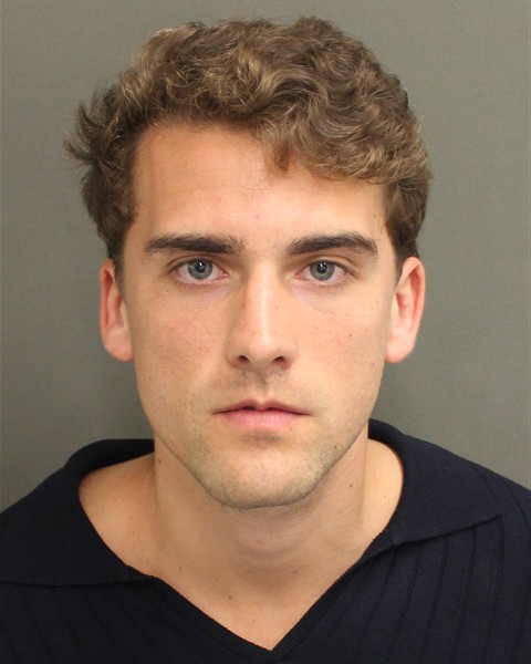  LAUTARO MONTAMAT Mugshot / County Arrests / Orange County Arrests