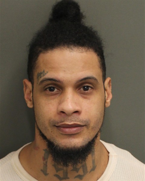  ALEX RONDONLEONOR Photo Image