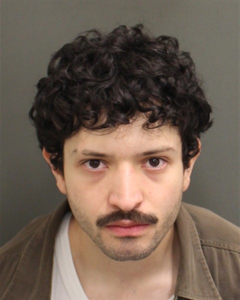  ROBIN EDMUNDO GONZALEZ Photo Image