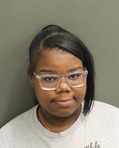  NABRIYA TRIANA WATKINS Photo Image