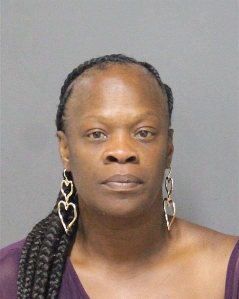  ACQUANETTE LAQUANA BENJAMIN Mugshot / County Arrests / Orange County Arrests
