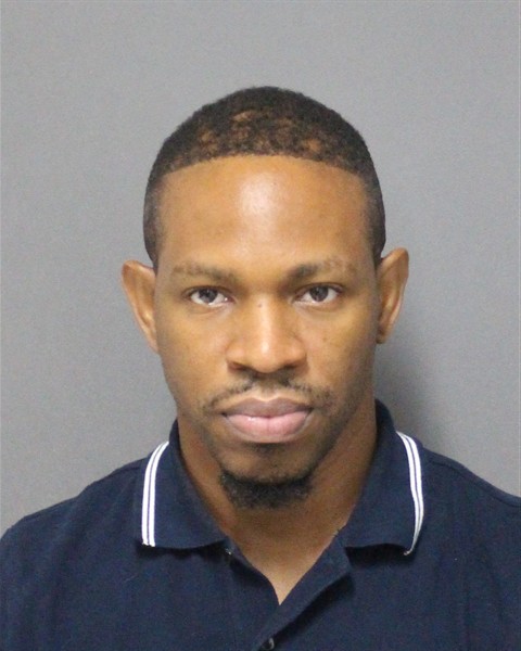  LATEIK R HOWARD Mugshot / County Arrests / Orange County Arrests