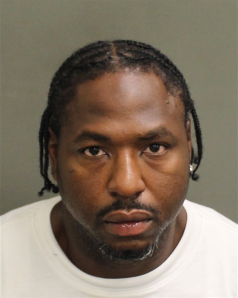  GILBERTO LLOYD III III ROBINSON Mugshot / County Arrests / Orange County Arrests