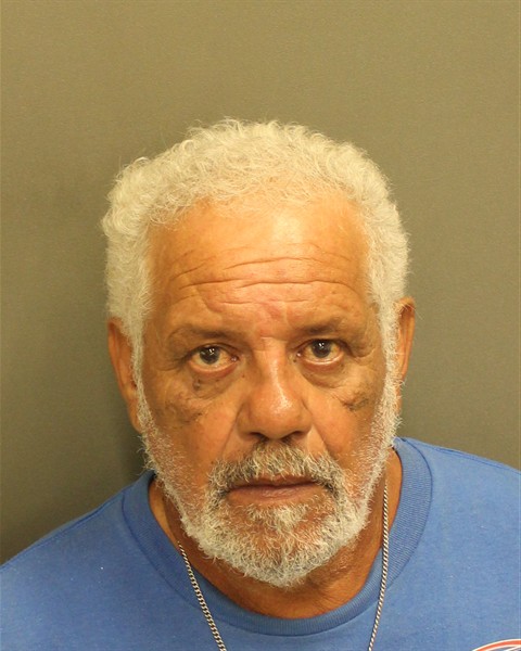  ROBERTO JR MARTINEZ Mugshot / County Arrests / Orange County Arrests