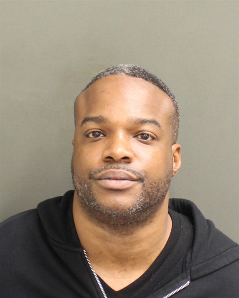  DERRICK DAMON HENDRICKS Mugshot / County Arrests / Orange County Arrests